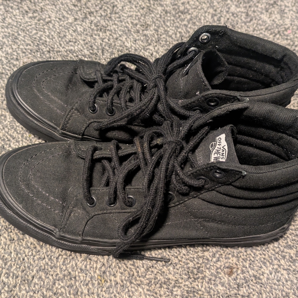 Vans Unisex Black High-Top Sneakers